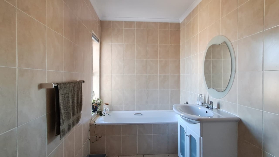 To Let 2 Bedroom Property for Rent in Century City Western Cape
